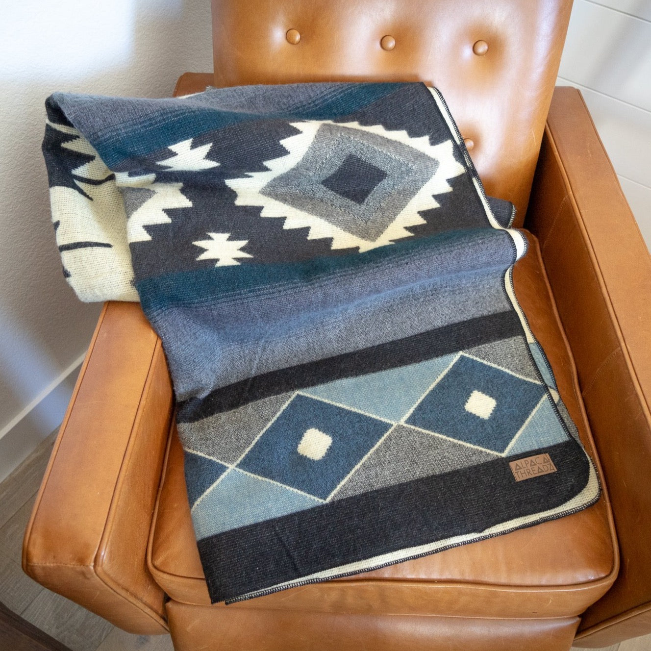  Alpaca Threadz Andean Alpaca Wool Blanket - Midnight by Alpaca Threadz - Default Title - Bonton