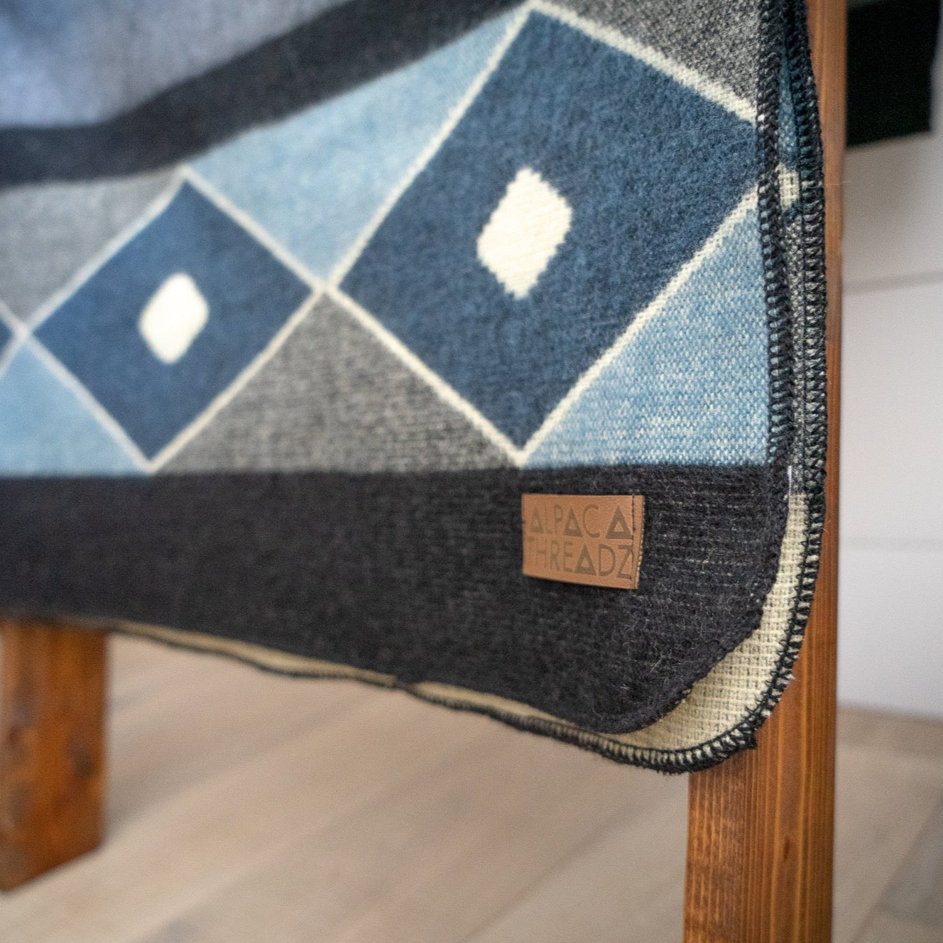  Alpaca Threadz Andean Alpaca Wool Blanket - Midnight by Alpaca Threadz - Default Title - Bonton