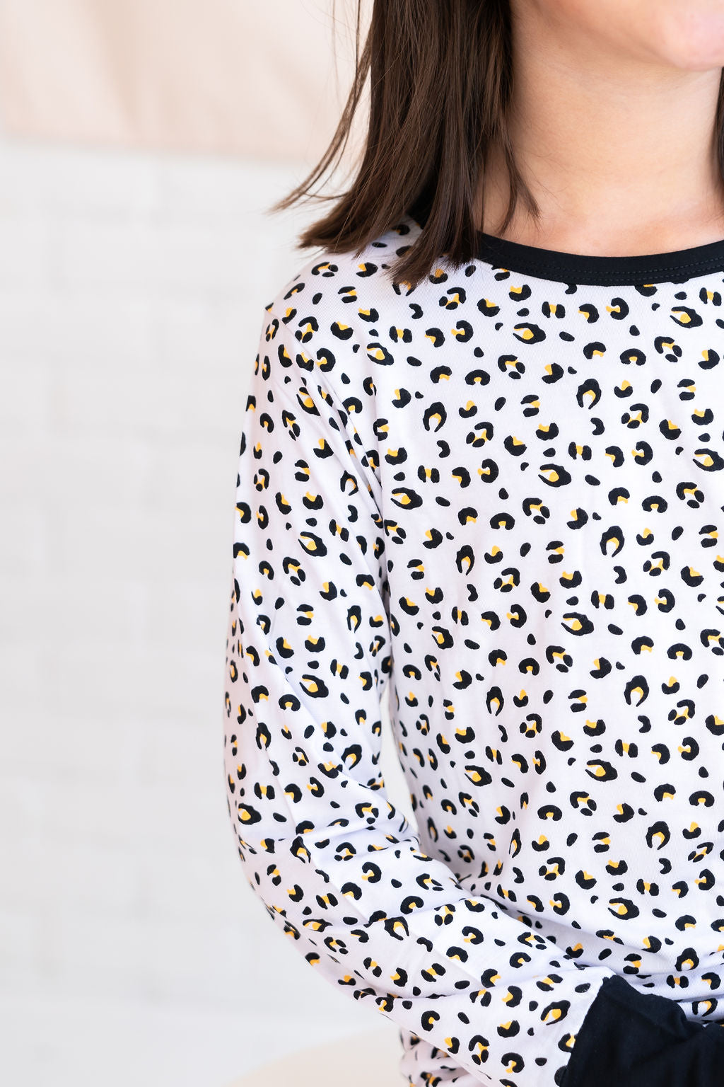  Laree + Co. Allie Leopard Bamboo 2-Piece Long Sleeve Set - 2T - Bonton
