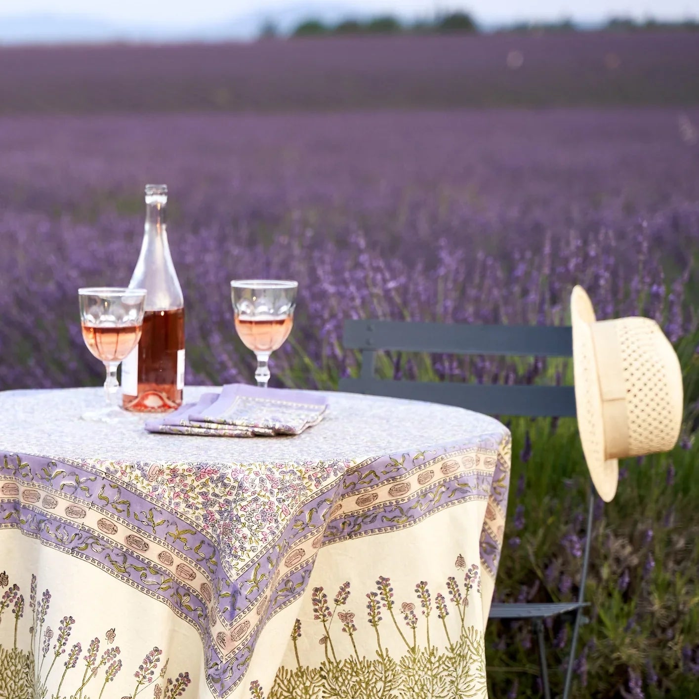  Couleur Nature Lavender Purple Tablecloth - Purple - Bonton