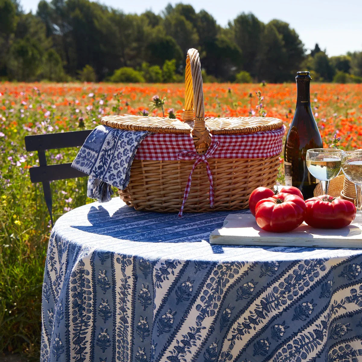  Couleur Nature Provence Avignon Blue/Marine Tablecloth - Blue/Marine - Bonton