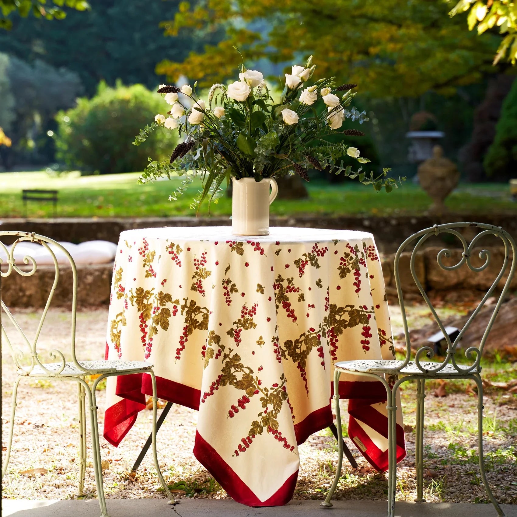  Couleur Nature Gooseberry Red/Green Tablecloth - Red/Green - Bonton