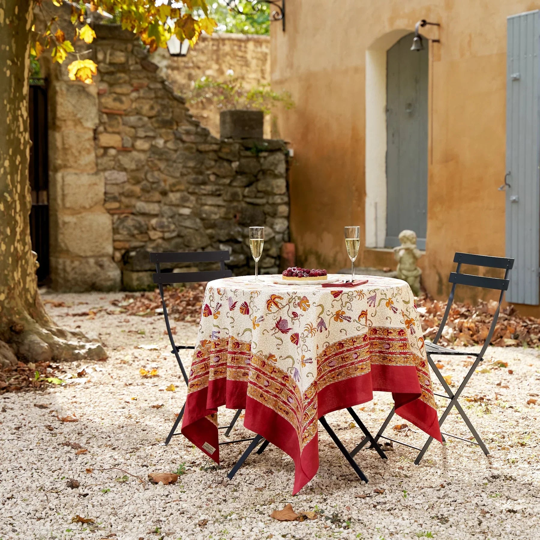  Couleur Nature Fleurs des Indes Tablecloth - Red/White - Bonton