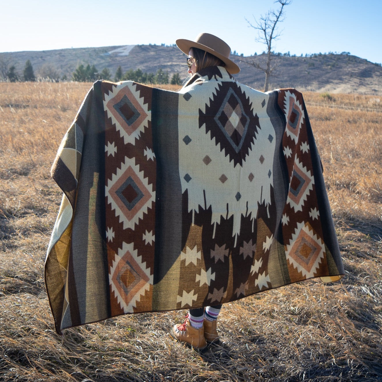  Alpaca Threadz Andean Alpaca Wool Blanket - Mojave by Alpaca Threadz - Queen - Bonton