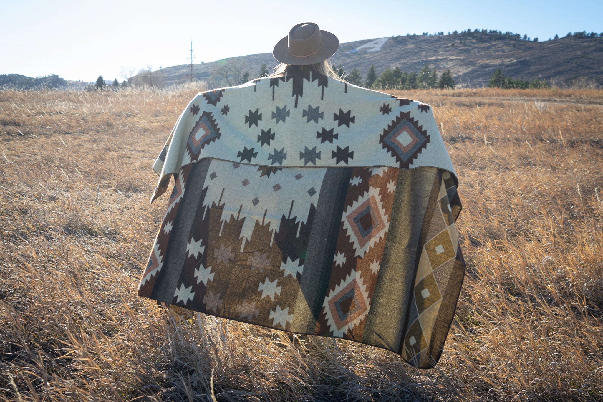  Alpaca Threadz Andean Alpaca Wool Blanket - Mojave by Alpaca Threadz - Queen - Bonton