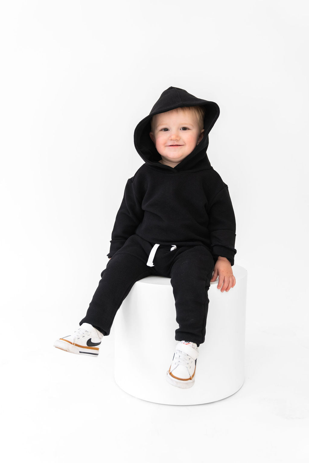  Laree + Co. Onyx Waffle Knit Hooded Pullover - NB - Bonton