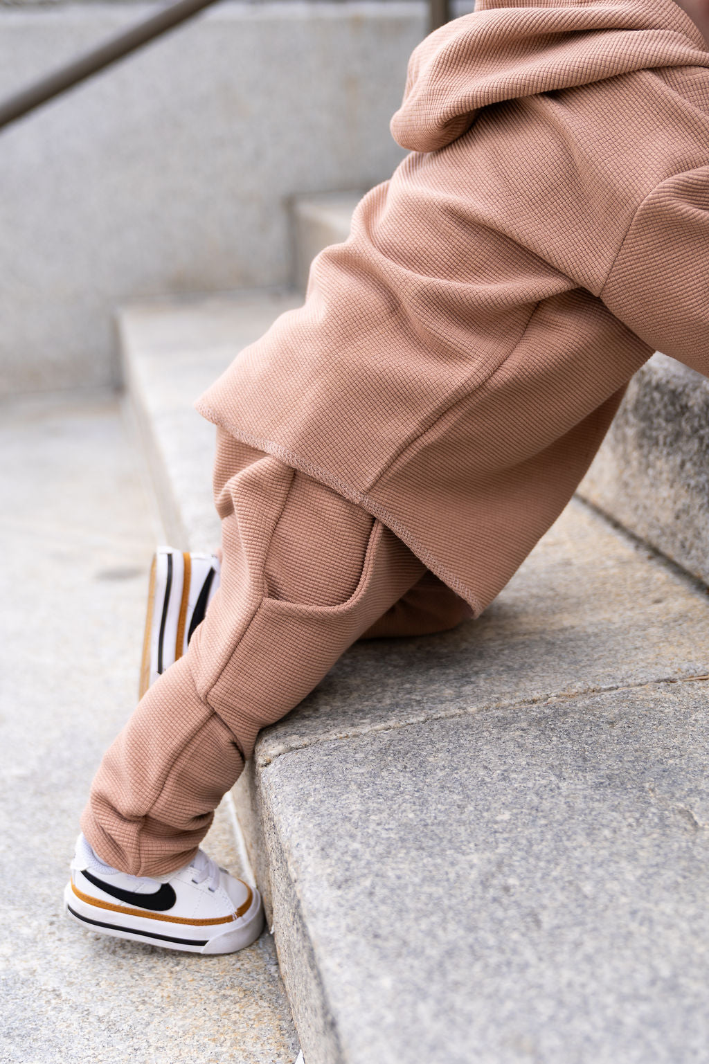 Laree + Co. Umber Waffle Knit Joggers - NB - Bonton