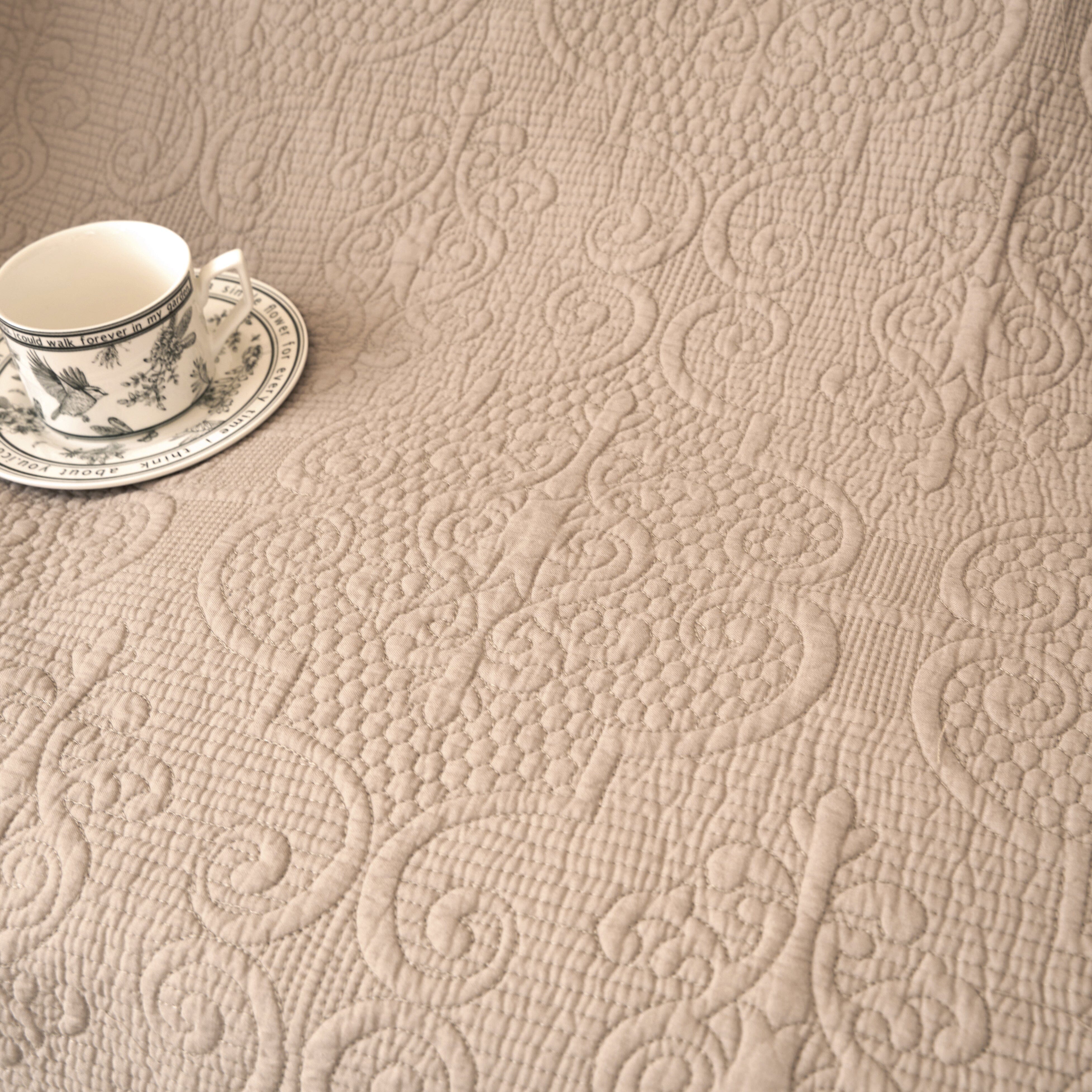 DaDa Bedding Collection DaDa Bedding Elegant Fringed Cotton Quilted Throw Blanket - Luxurious Solid Soft Paisley Pattern, Cozy Lightweight Lap Throw, Perfect for Couch or Bed, Neutral Sandy Taupe Tan Beige, 50x60 Inches by DaDa Bedding Collection - Default Title - Bonton