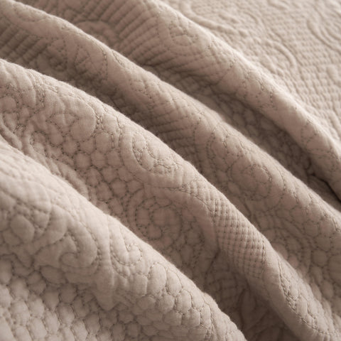 DaDa Bedding Neutral Taupe Beige Sandy Elegant Matelasse Cotton Quilted Bedspread Set (JHW-585) by DaDa Bedding Collection