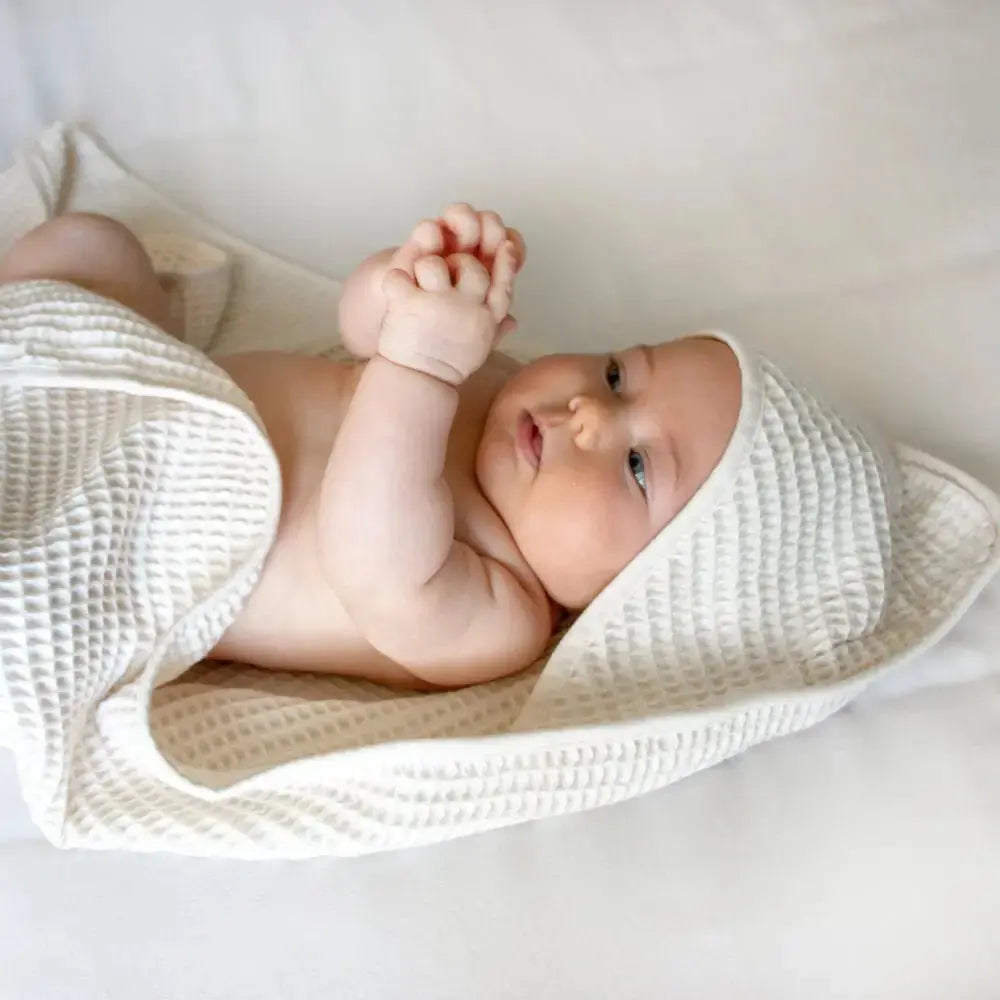  ettitude Bamboo Waffle Hooded Baby Towel by ettitude - Cloud - Bonton