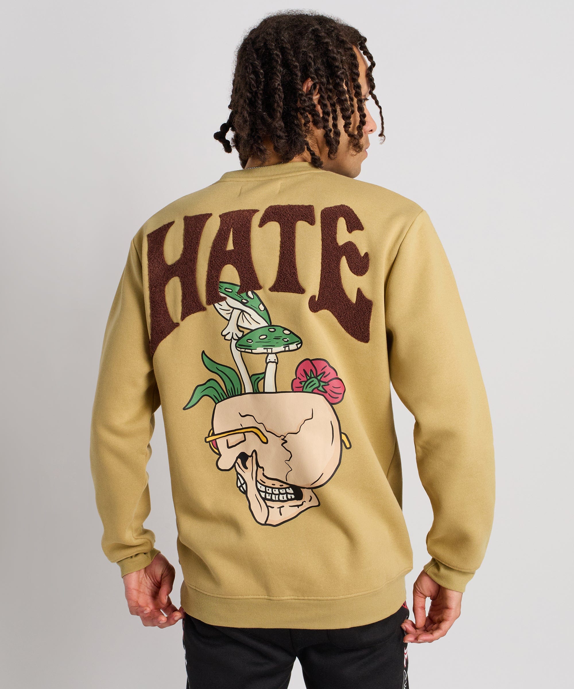  Reason Clothing Love Hate Front and Back Chenille Patched Crewneck - Khaki - KHAKI - Bonton