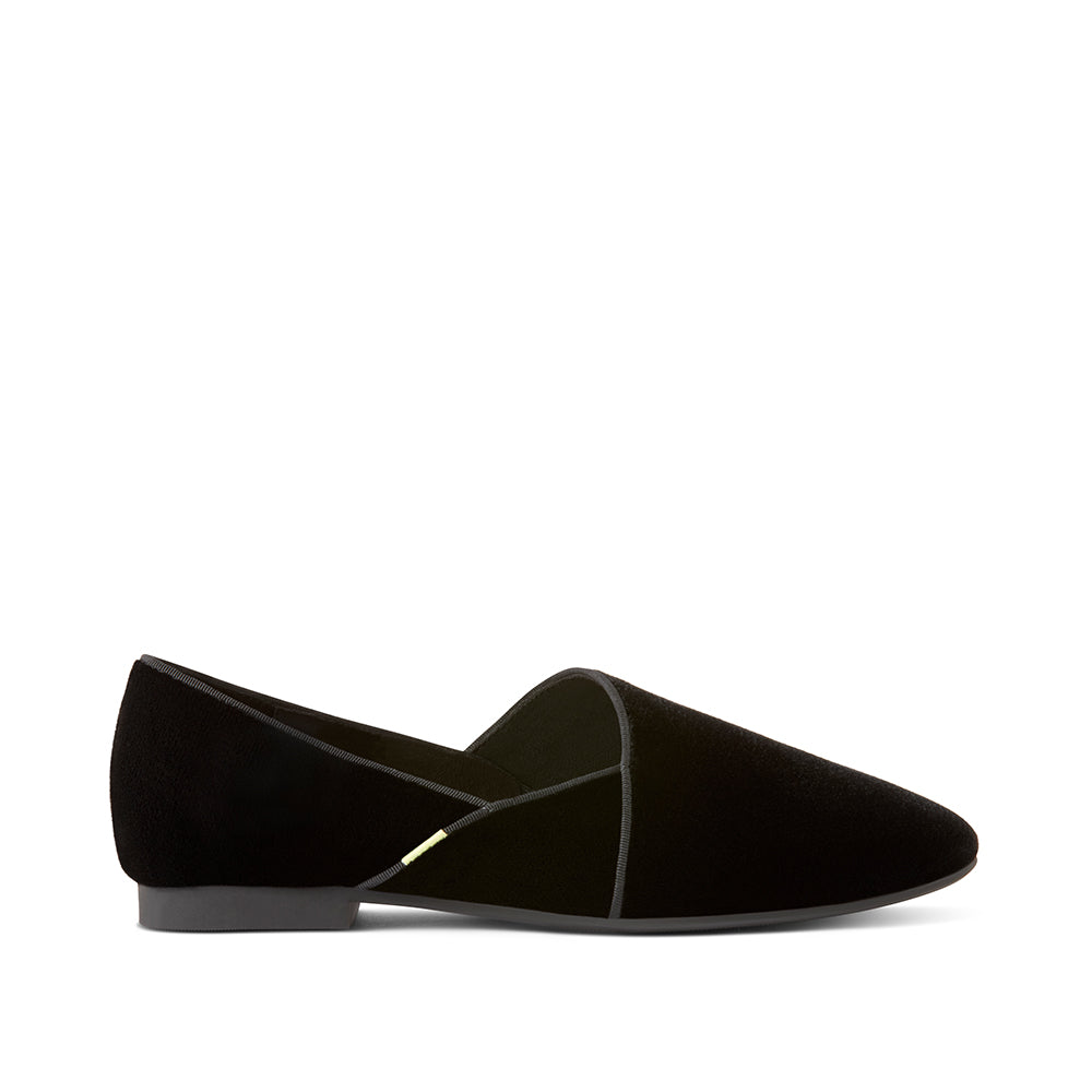  Luvons Francesca Soft Velvet Slippers - Black - Bonton