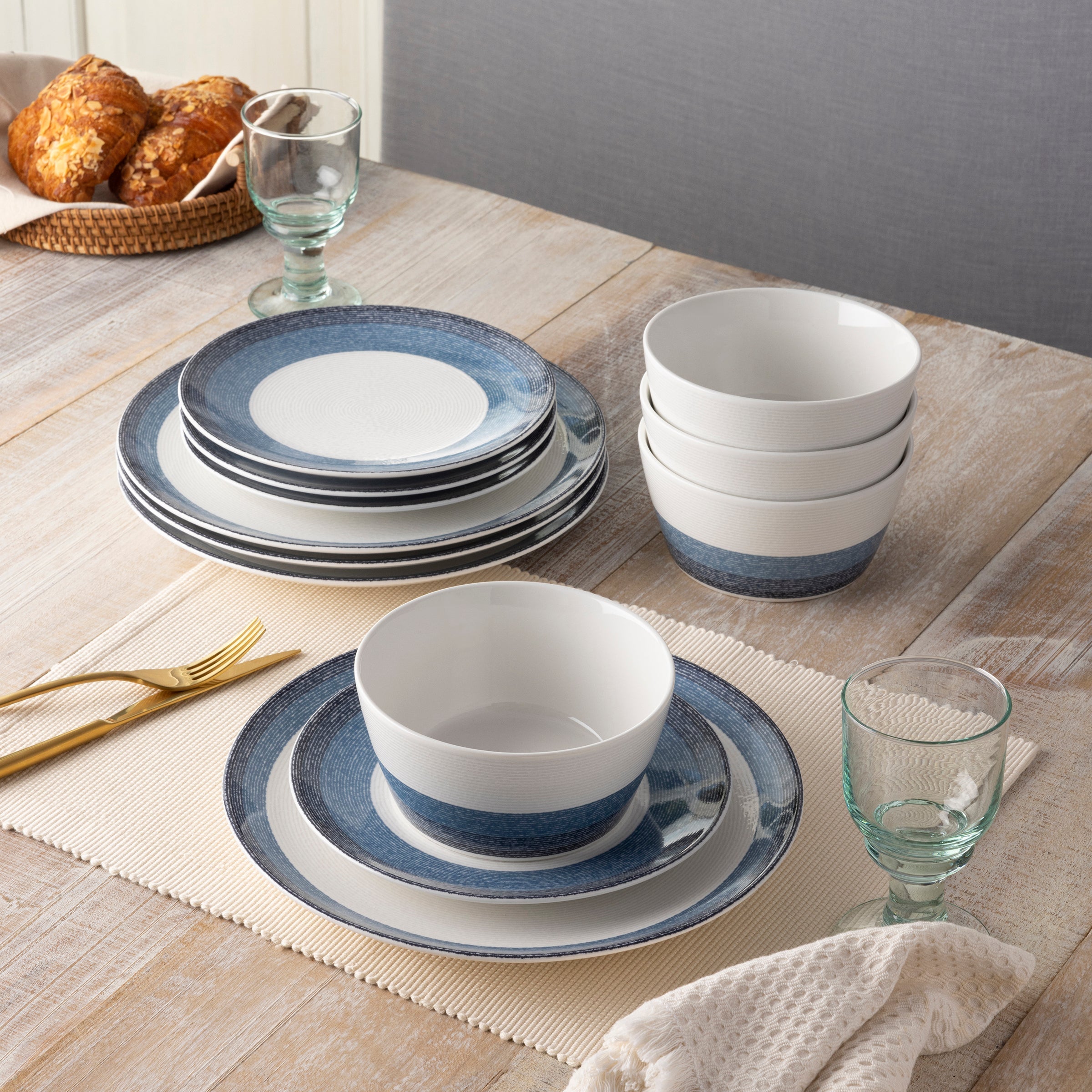  Noritake Colorscapes Layers 12-Piece Coupe Dinnerware Set, Service For 4 - Navy - Bonton