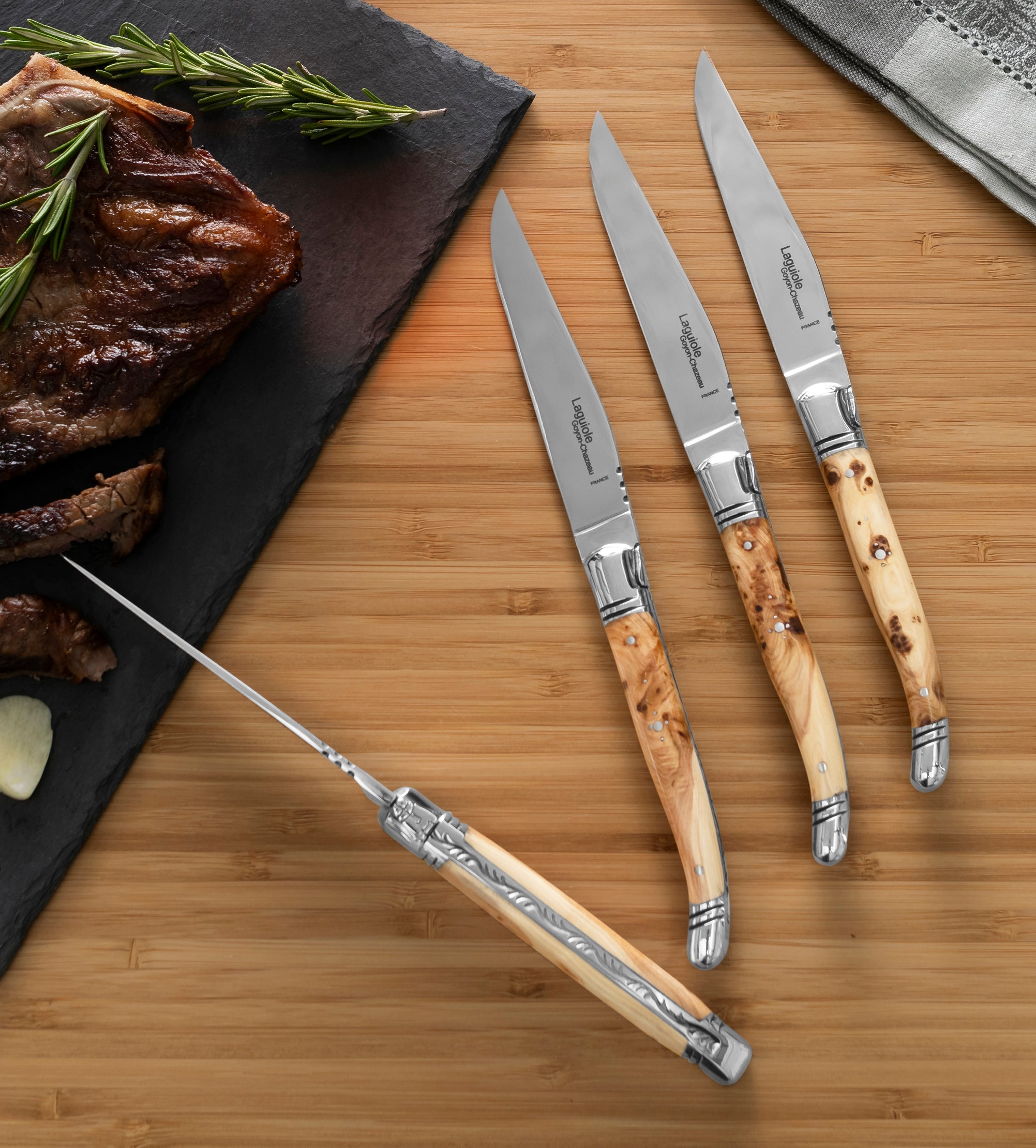  French Home Goyon-Chazeau Set of 4 Laguiole Steak Knives With Juniper Wood Handles - Default Title - Bonton