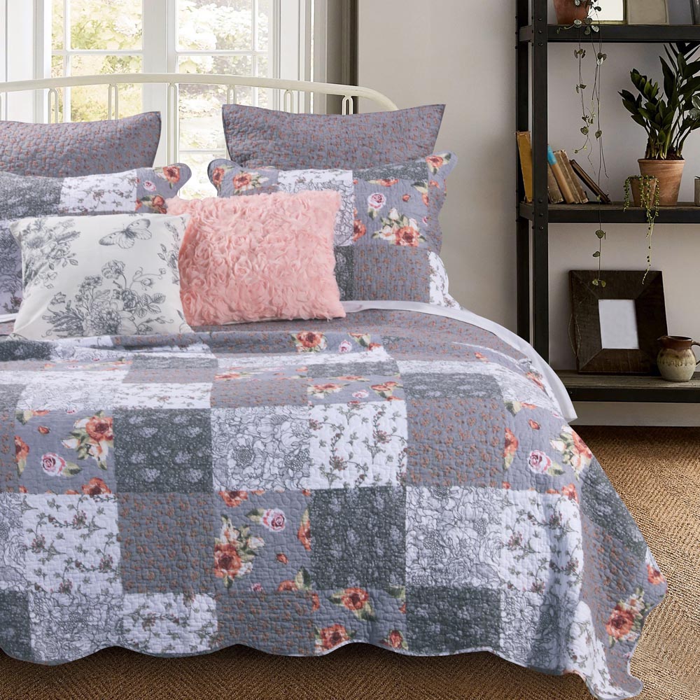  Greenland Home Fashions Giulia Patchwork Print Quilt Set with Floral Motif - Multi - Bonton