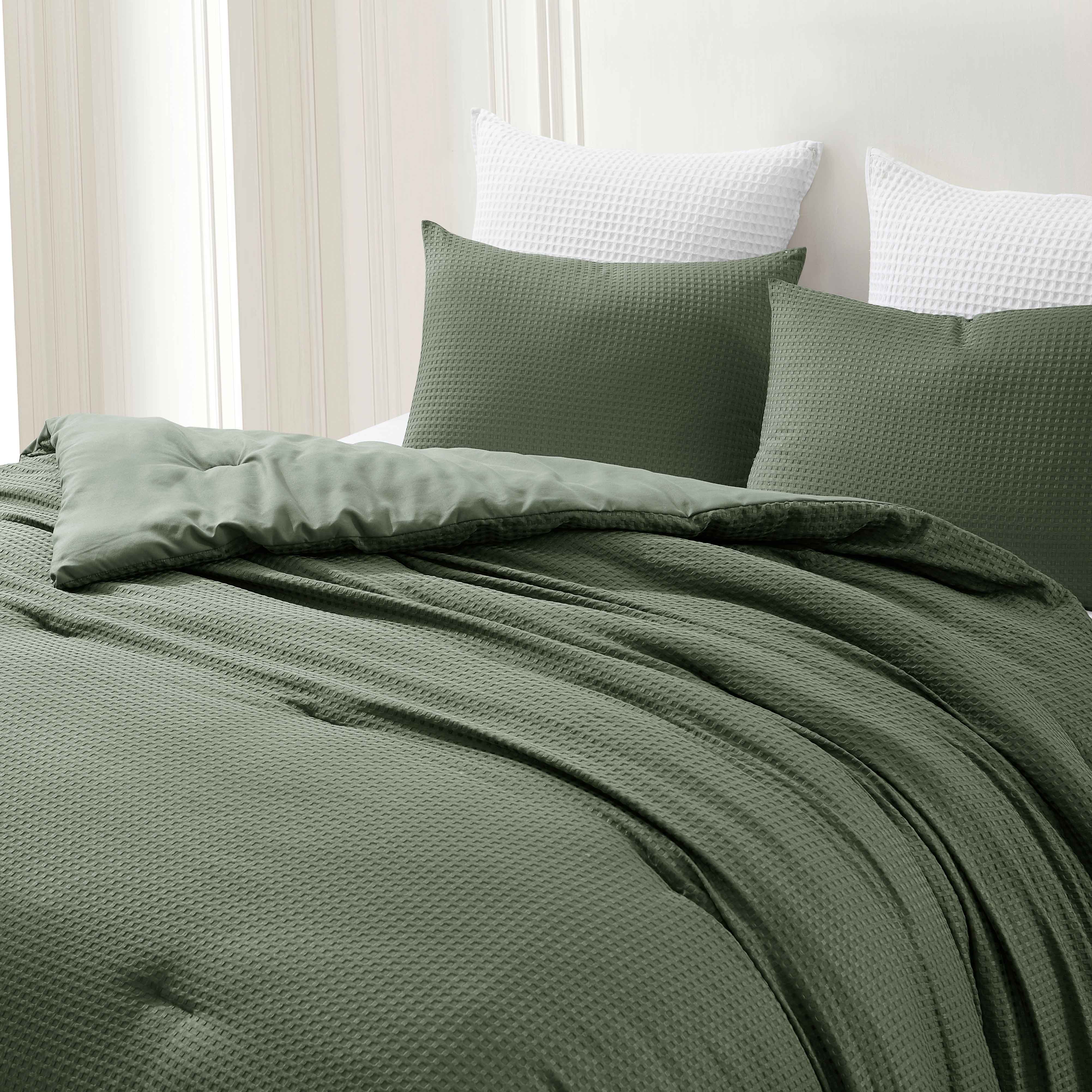  Kathy Ireland Home Kathy Ireland 3-Piece Waffle Down Alternative Comforter Set - Queen - Bonton