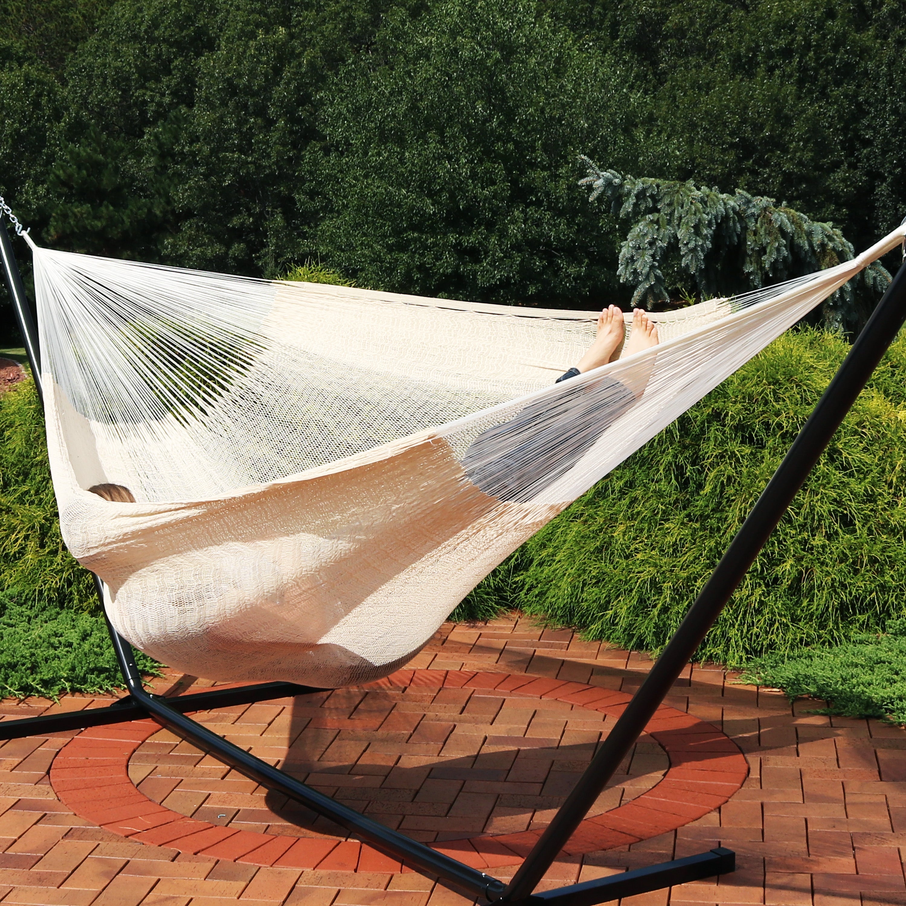  Sunnydaze Decor Heavy-Duty Handwoven XXL Mayan Family Hammock with Thick Cord - 625 lb Weight Capacity - Black/Natural - Bonton