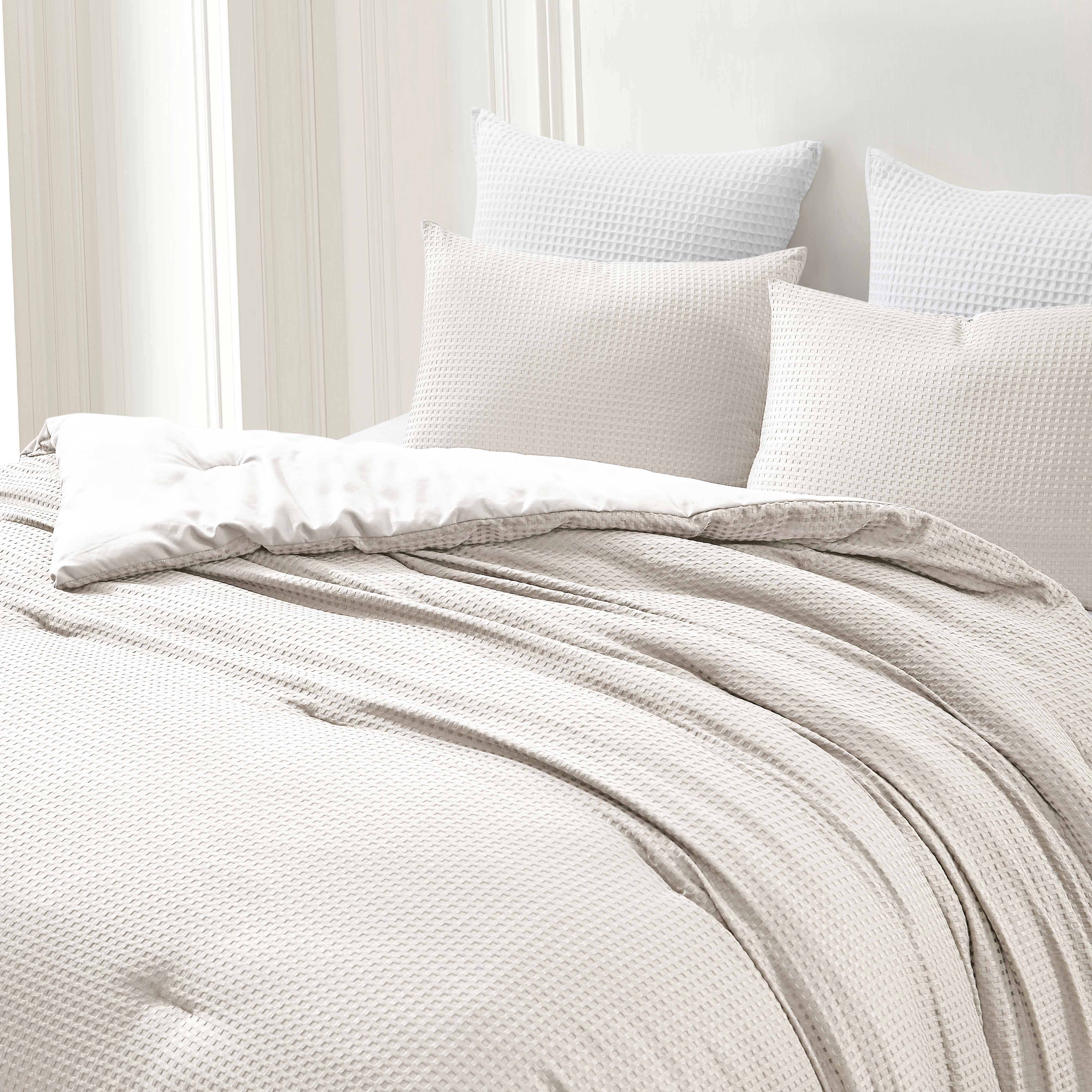  Kathy Ireland Home Kathy Ireland 3-Piece Waffle Down Alternative Comforter Set - Queen - Bonton