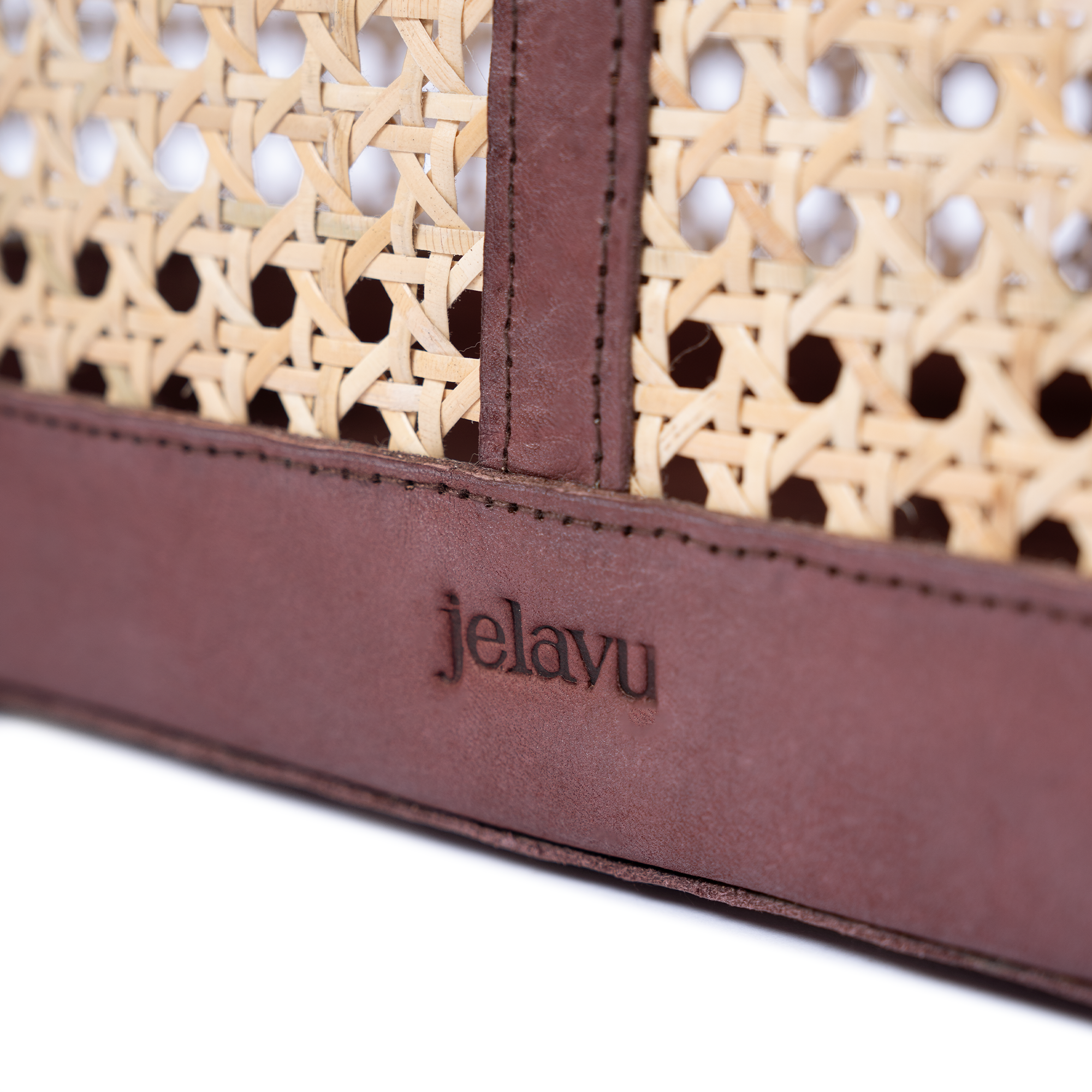  Jelavu Hilton - Large Satchel - Black - Bonton