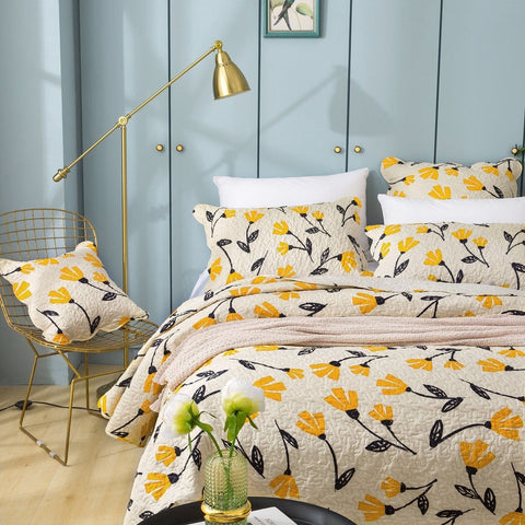 DaDa Bedding Yellow Fleur Floral Golden Orange Ivory Cream Scalloped Bedspread Set (18112) by DaDa Bedding Collection