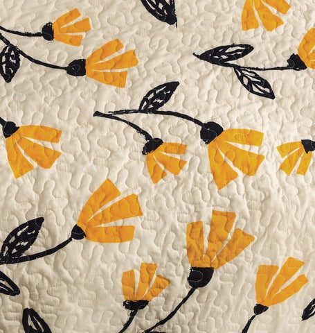 DaDa Bedding Yellow Fleur Floral Golden Orange Ivory Cream Scalloped Bedspread Set (18112) by DaDa Bedding Collection