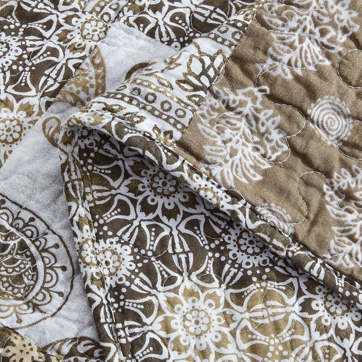  DaDa Bedding Collection DaDalogy Bedding Bed in a Bag Bundle Set - Bohemian Paisley Dreams Floral Olive Brown Patchwork Bedspread Set (JHW885) by DaDa Bedding Collection - Twin - Bonton