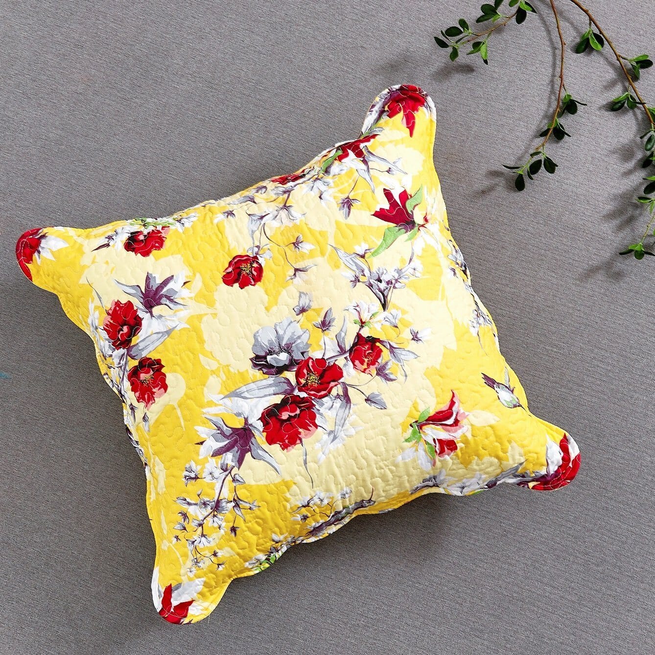  DaDa Bedding Collection DaDa Bedding Bed in a Bag Bundle Set - Radiant Sunshine Yellow Hummingbirds Floral Bedding Set (JHW-925) by DaDa Bedding Collection - Twin - Bonton