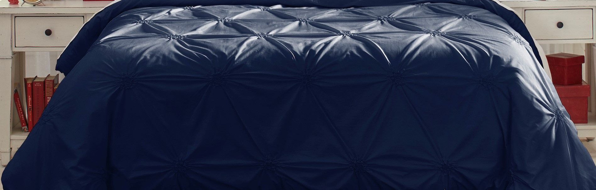  Pointehaven Pintuck Luxury Knotted Duvet Sets - Navy - Bonton