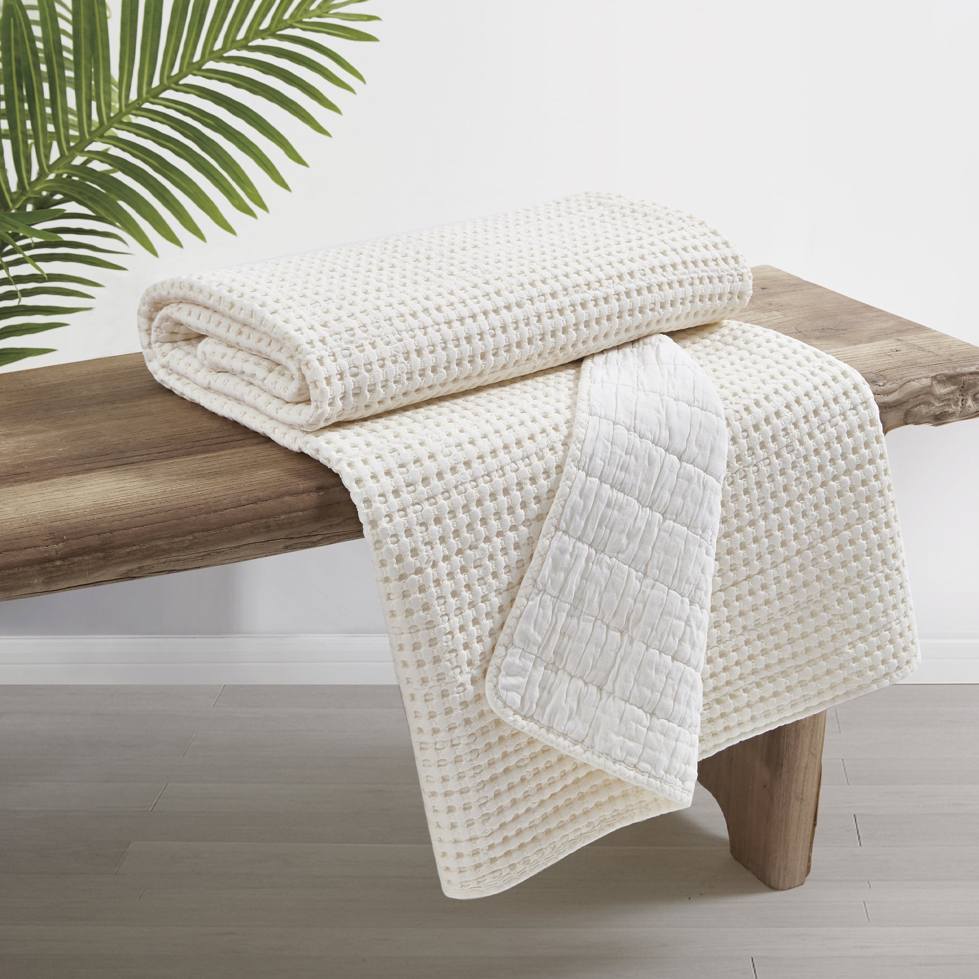  Levtex Home Mills Waffle Quilted Throw White - White - Bonton