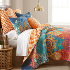 Mackenzie Reversible Quilt Set