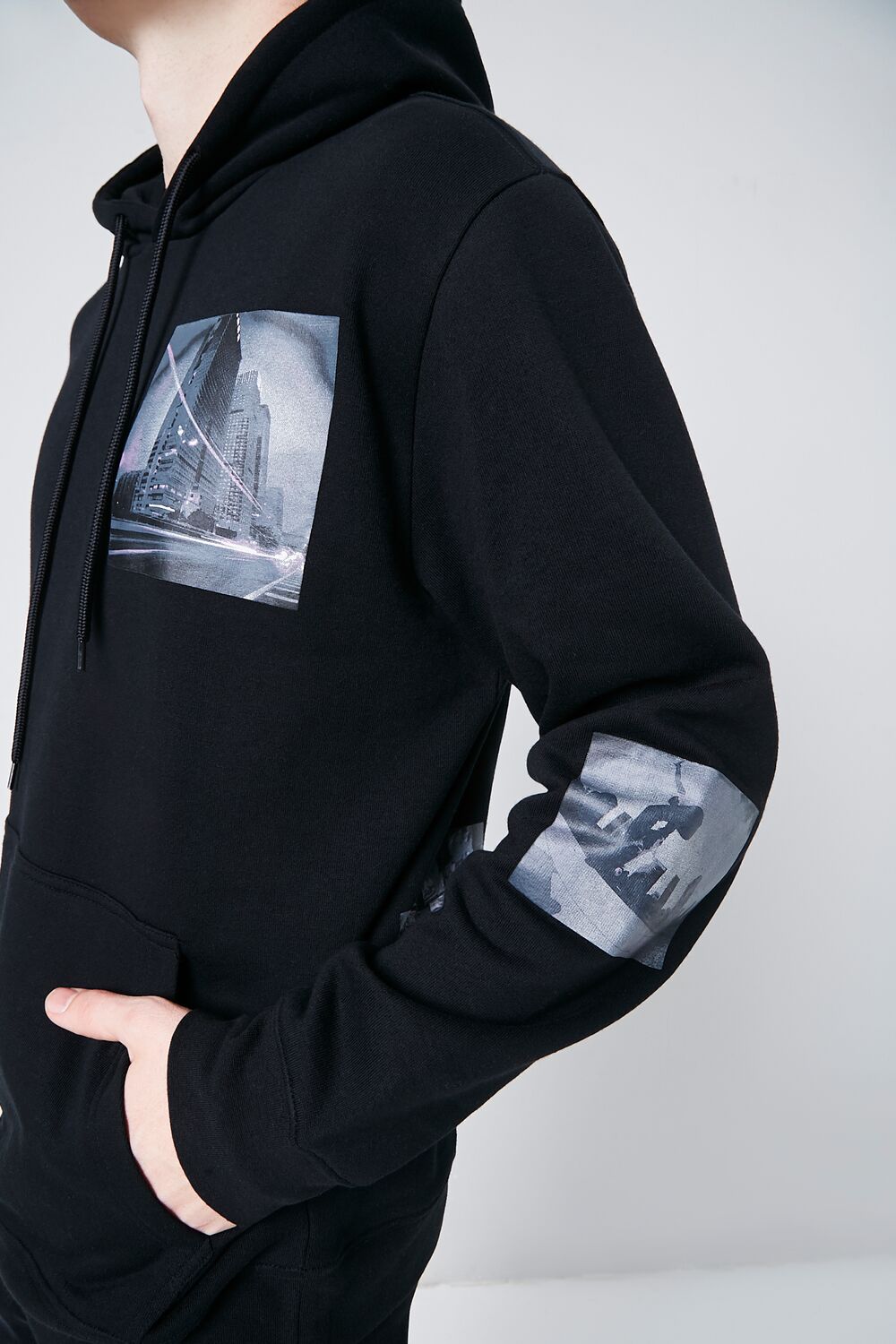  Forever 21 Cityscape Graphic Fleece Hoodie - black multi - Bonton