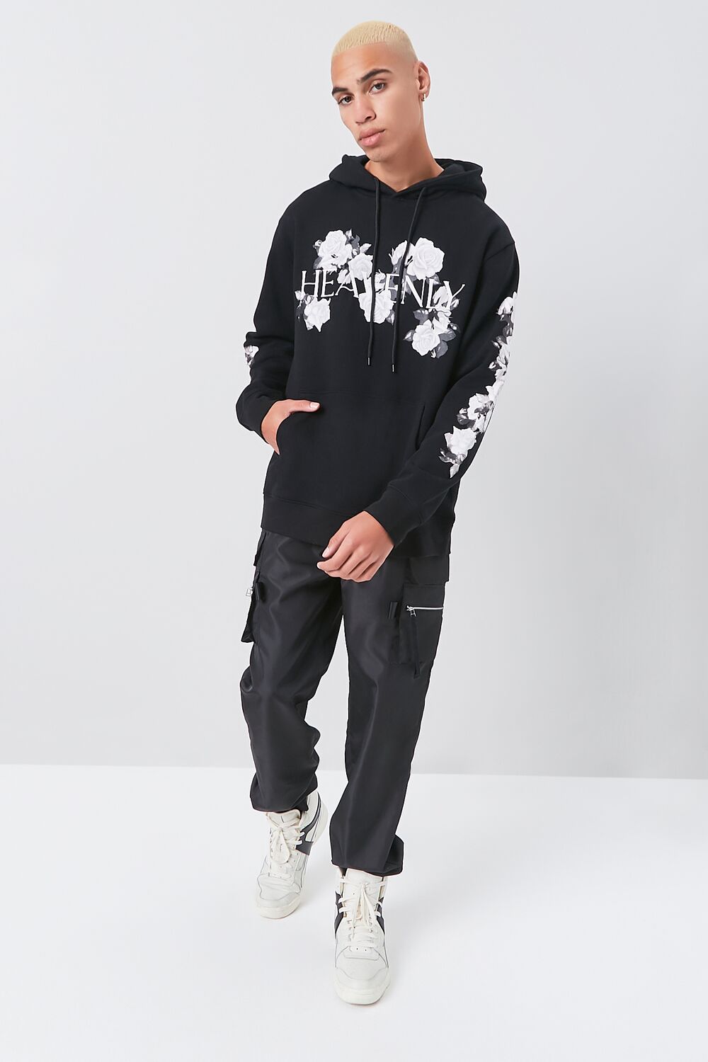  Forever 21 Heavenly Floral Print Hoodie - black white - Bonton