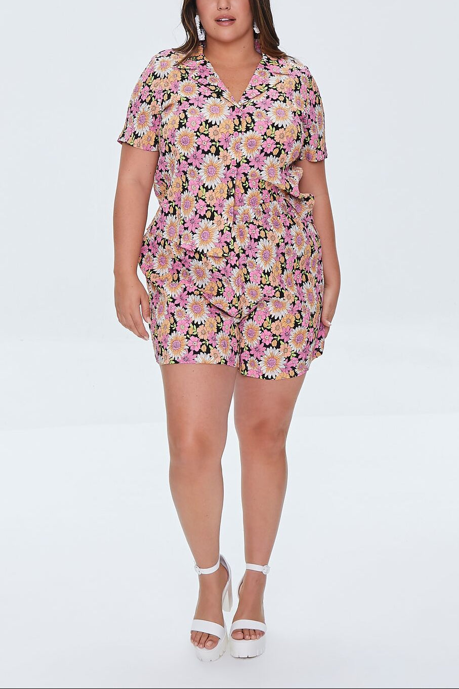  Forever 21 Plus Size Floral Print Shorts - black-multi - Bonton