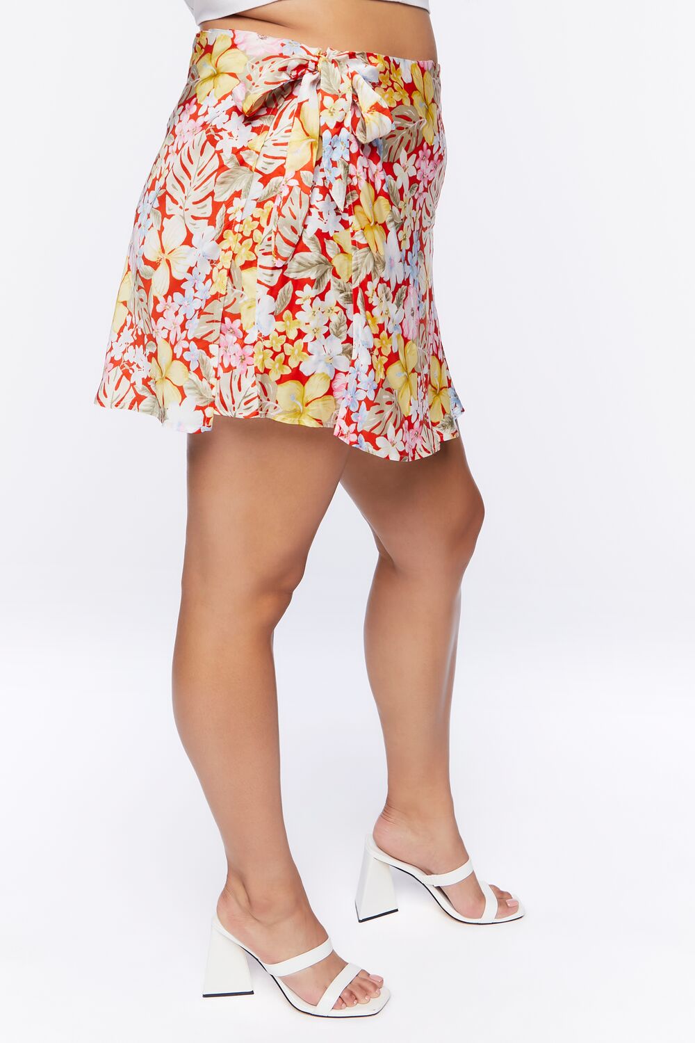  Forever 21 Plus Size Tropical Floral Print Mini Skirt - red-multi - Bonton
