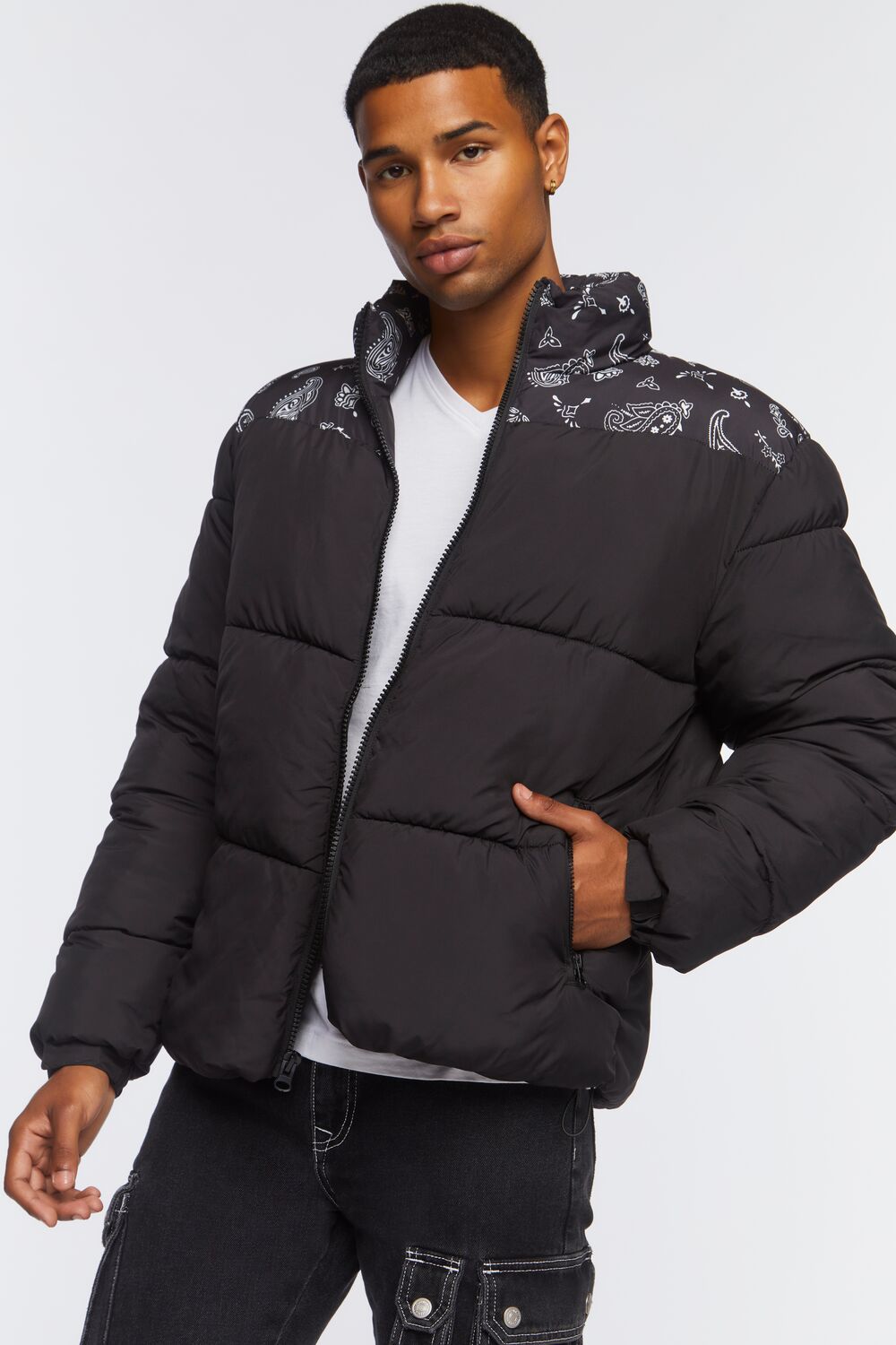  Forever 21 Paisley Print Puffer Jacket - black-white - Bonton