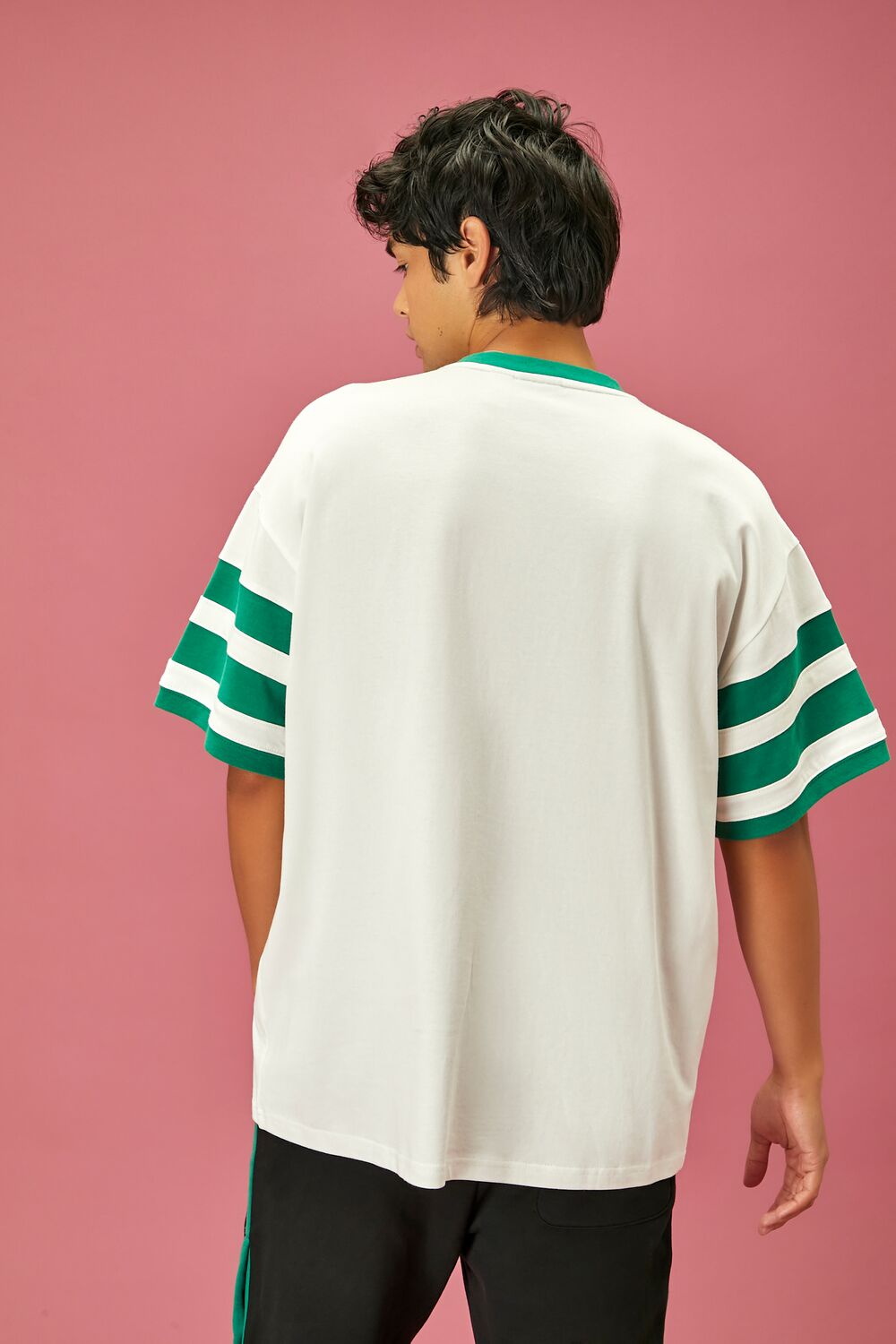  Forever 21 Unisex Reebok 58 Graphic Tee - white multi - Bonton