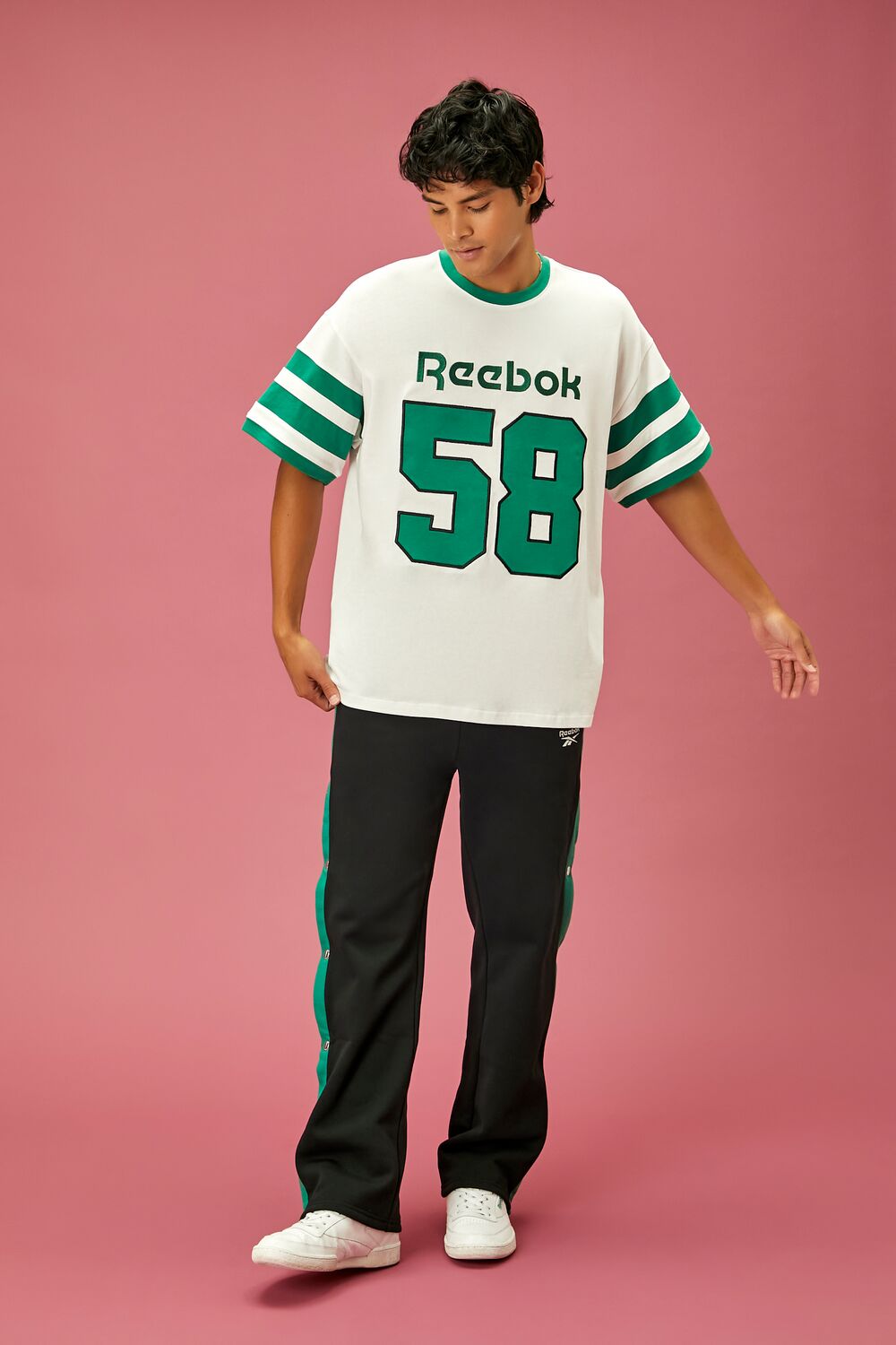  Forever 21 Unisex Reebok 58 Graphic Tee - white multi - Bonton