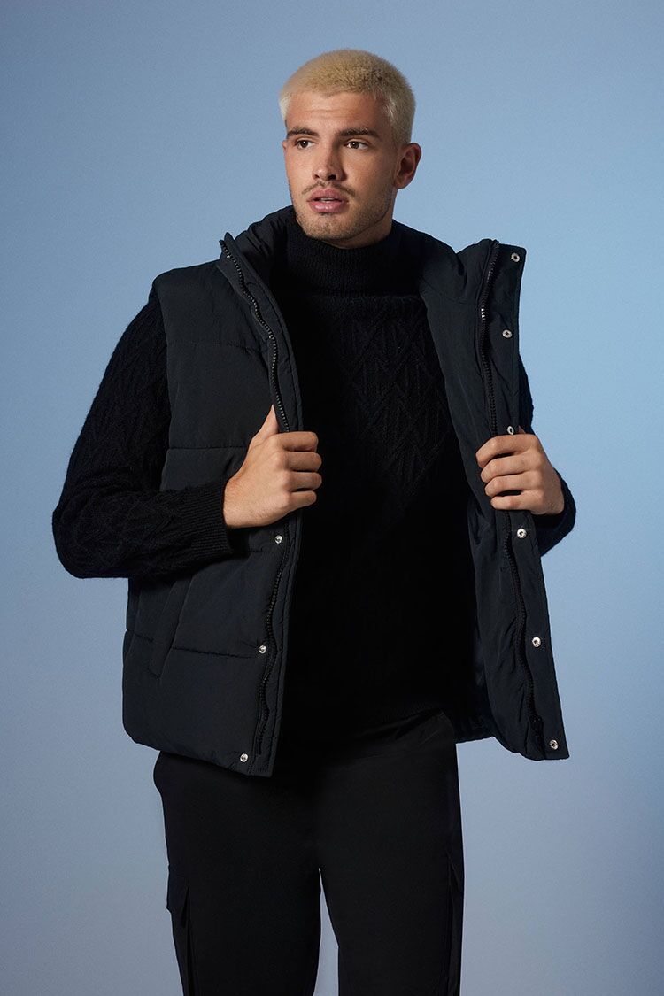  Forever 21 Unisex Funnel Neck Puffer Vest - black-swatch - Bonton