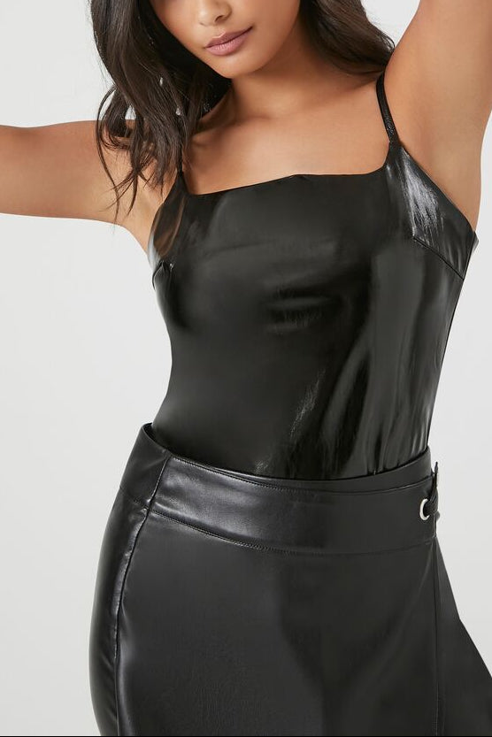  Forever 21 Faux Patent Leather Bodysuit - black - Bonton
