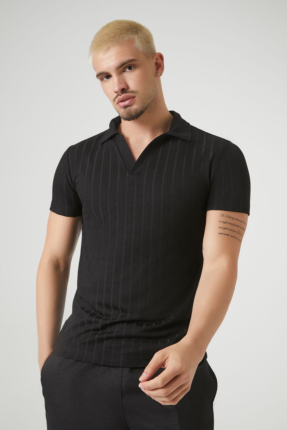  Forever 21 Ribbed Split-Neck Polo Shirt - black - Bonton