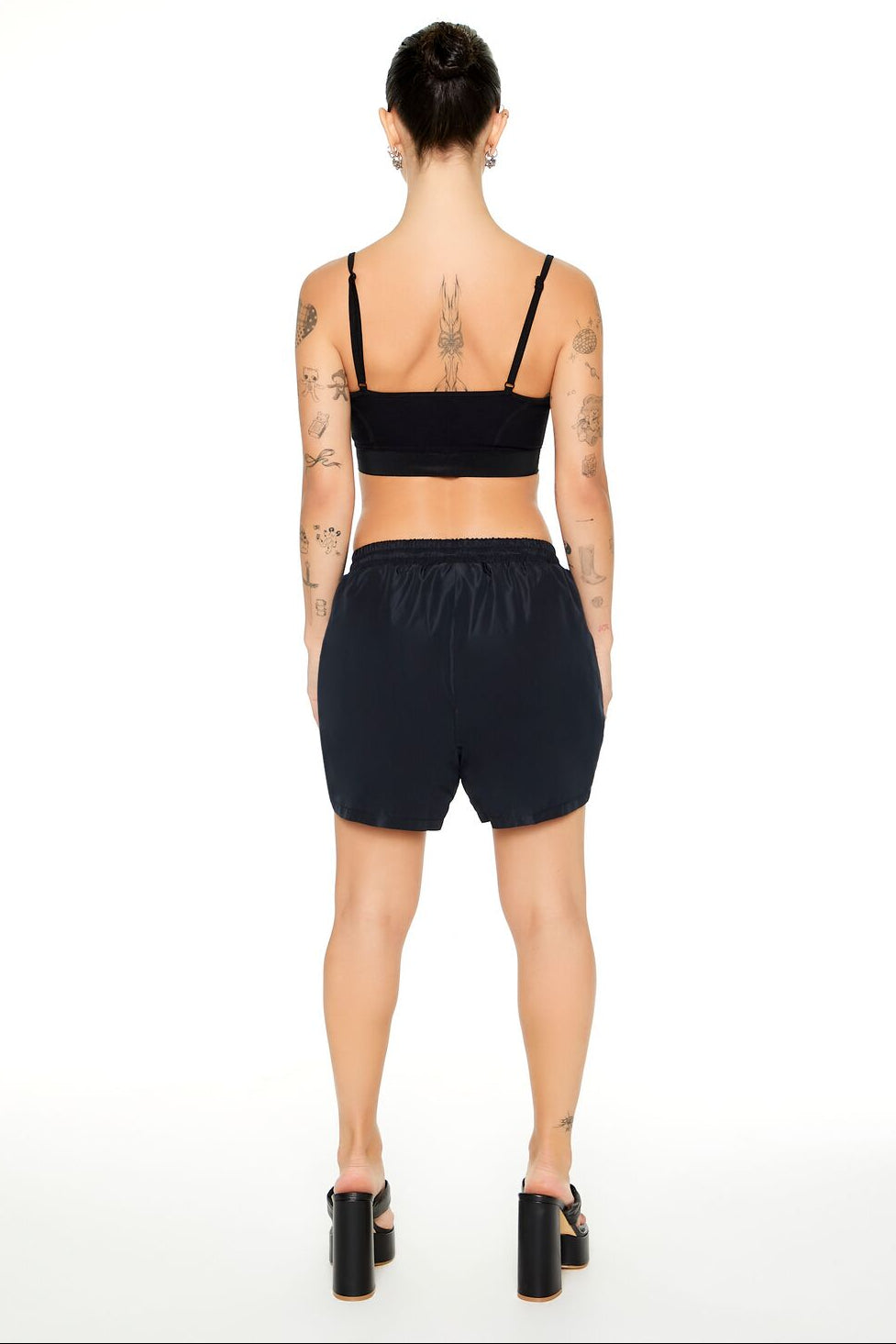  Forever 21 Ruched Toggle Drawstring Shorts - black - Bonton
