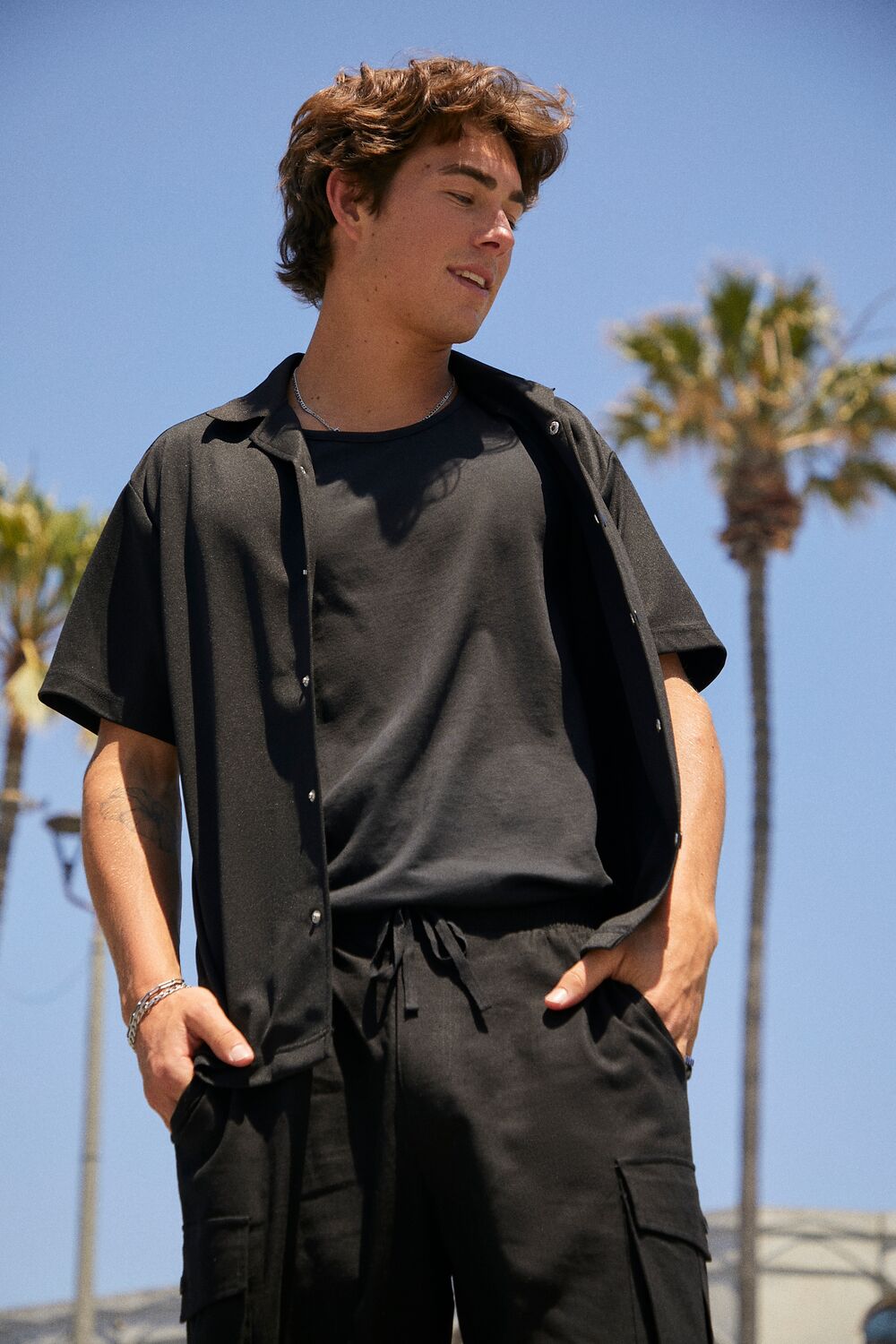  Forever 21 Cuban Collar Button-Up Shirt - black - Bonton