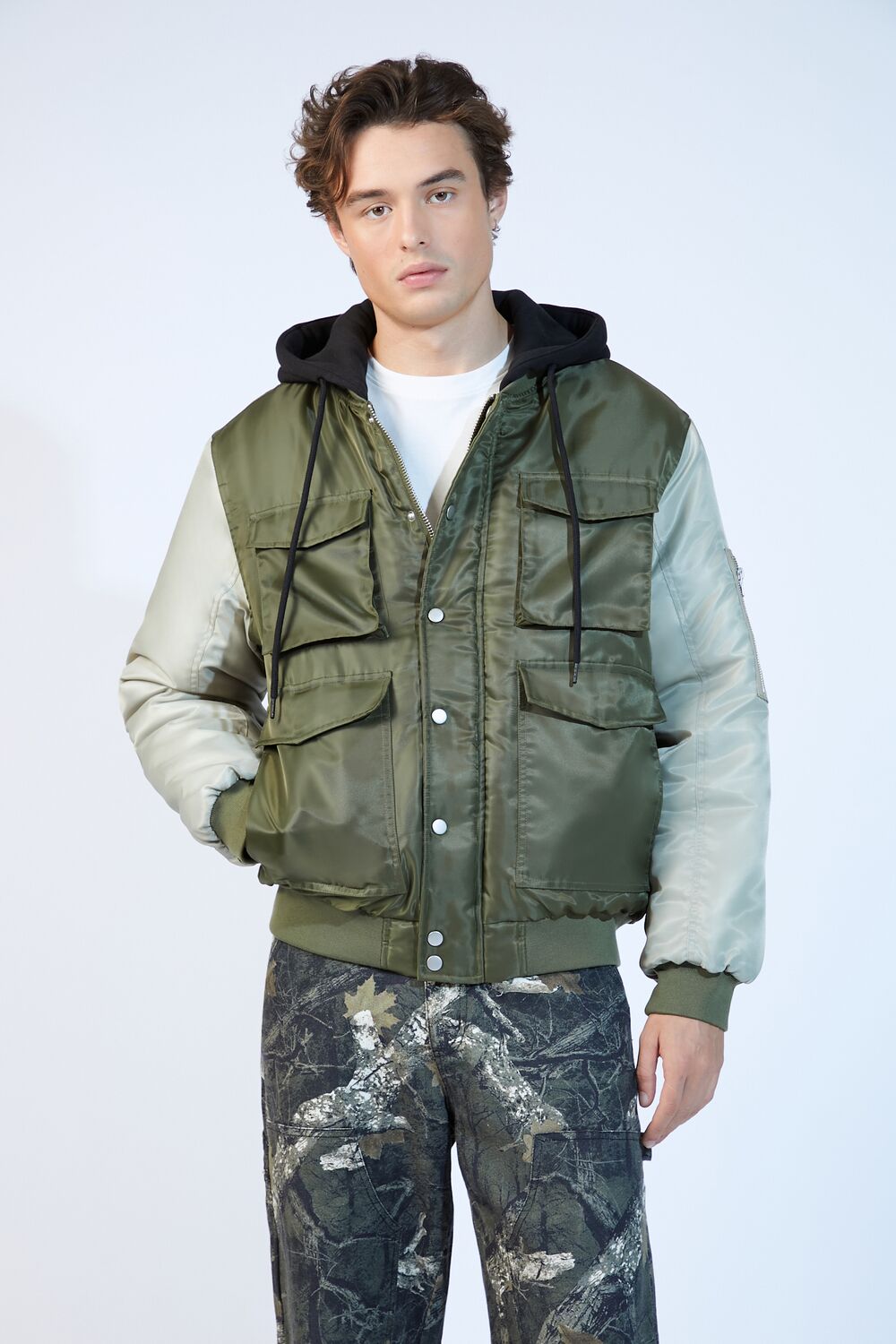  Forever 21 Colorblock Bomber Combo Jacket - olive-multi-swatch - Bonton