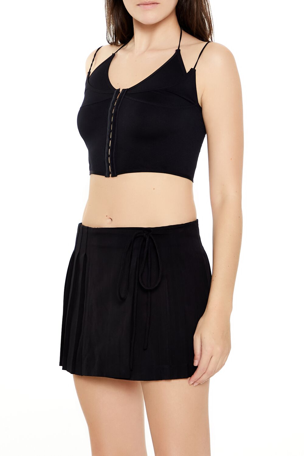  Forever 21 Seamless Halter Cropped Cami - black - Bonton
