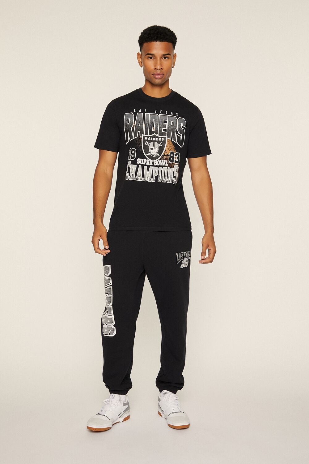  Forever 21 Las Vegas Raiders Graphic Tee - black multi - Bonton