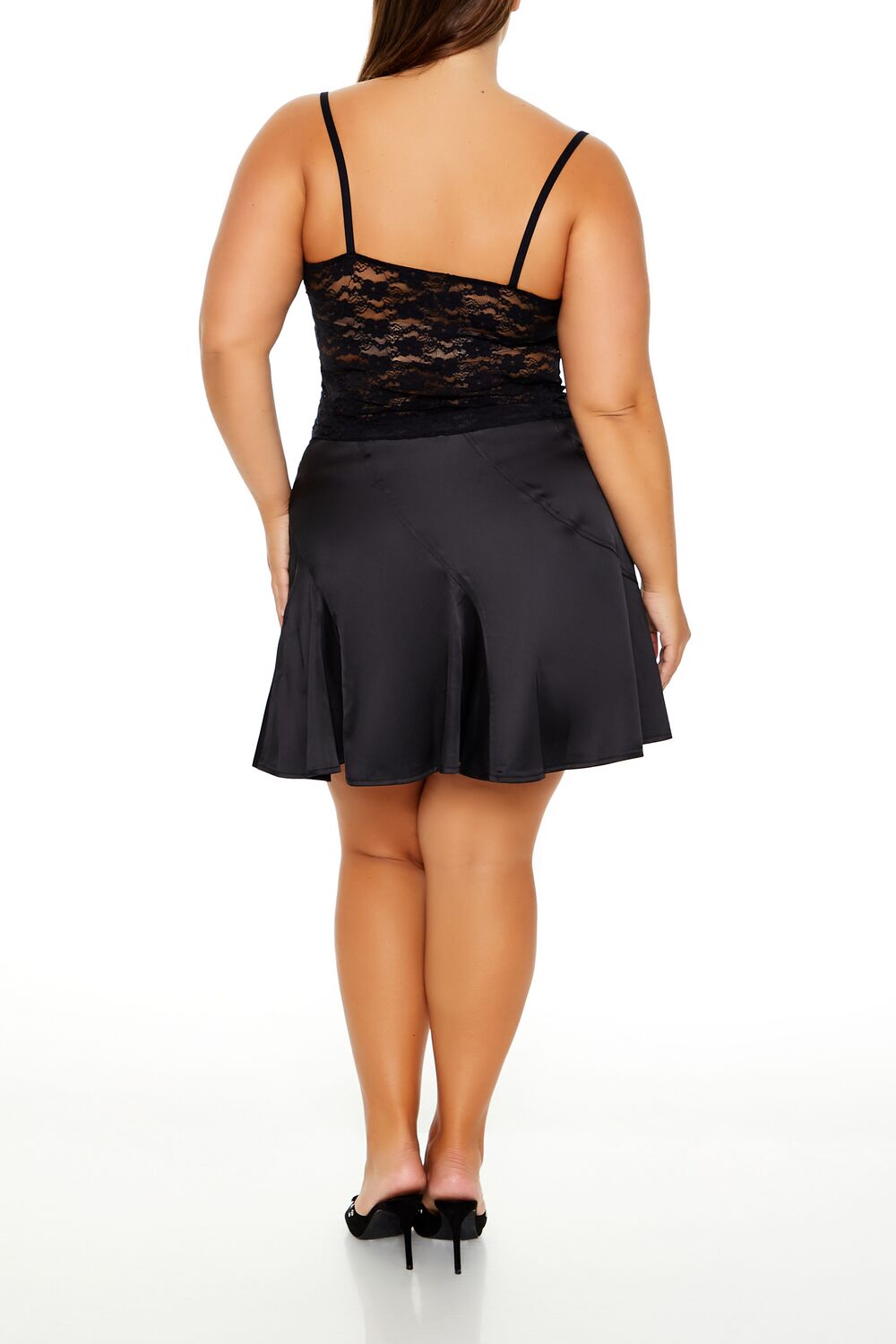  Forever 21 Plus Size Satin Mini Skirt - black - Bonton