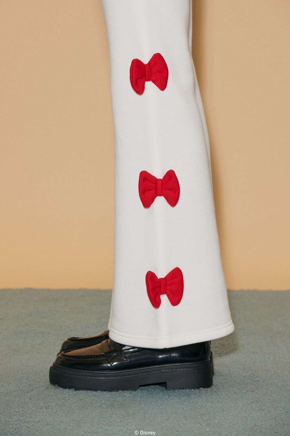  Forever 21 Disney Minnie Mouse Bow Sweatpants - white-multi - Bonton