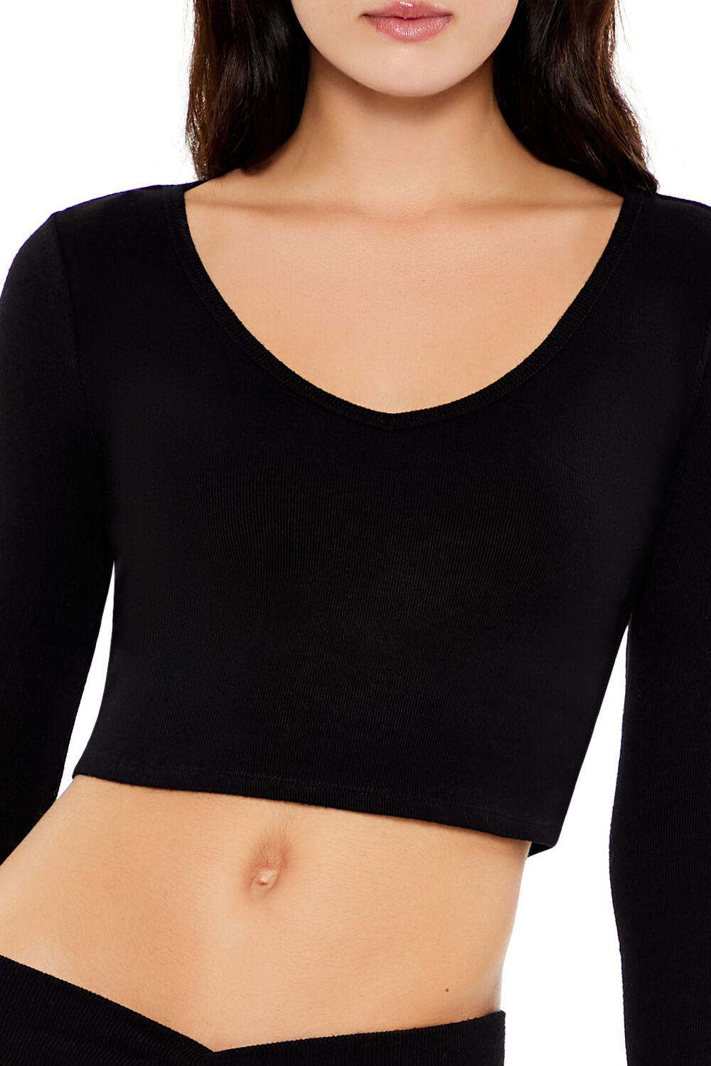  Forever 21 V-Neck Long-Sleeve Crop Top - black - Bonton