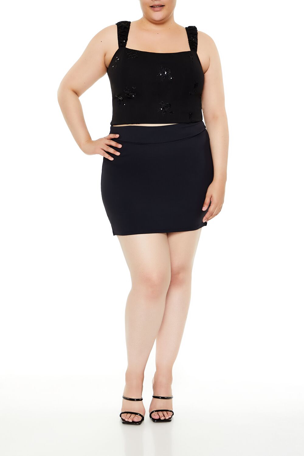  Forever 21 Plus Size Flower Sequin Crop Top - black - Bonton