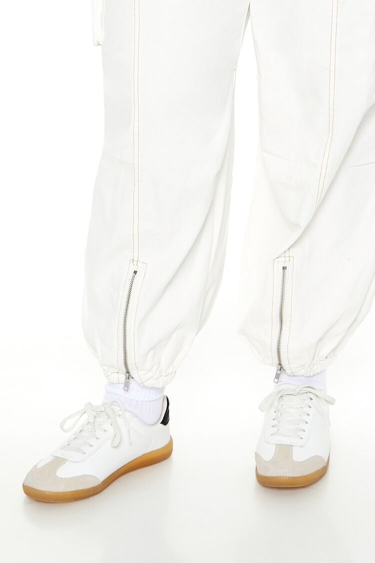  Forever 21 Plus Size High-Rise Cargo Joggers - white - Bonton